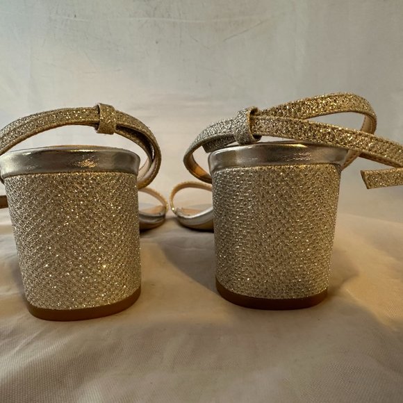 Badgley Mischka Danni Ii Heeled Sandal, Silver Fabric Women Size 8.5 M NEW - Picture 4 of 6